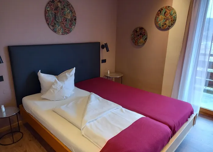 מלון Restaurant Martha 3*